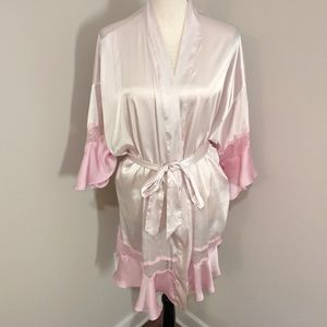 RARE Victoria's secret Angels flounce satin robe kimono white and pink size M/L